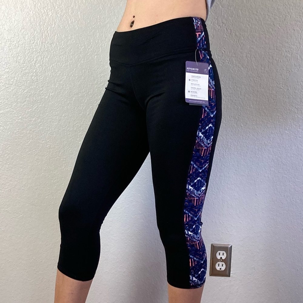 Threads 4 Thought cropped leggings